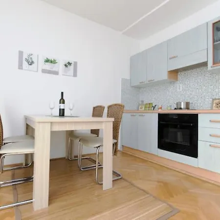 Apartments Jana Makarska Exterior photo